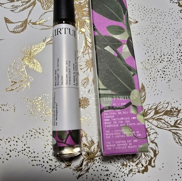 The 7 Virtues Vanilla Woods Rollerball - Picture 3 of 4